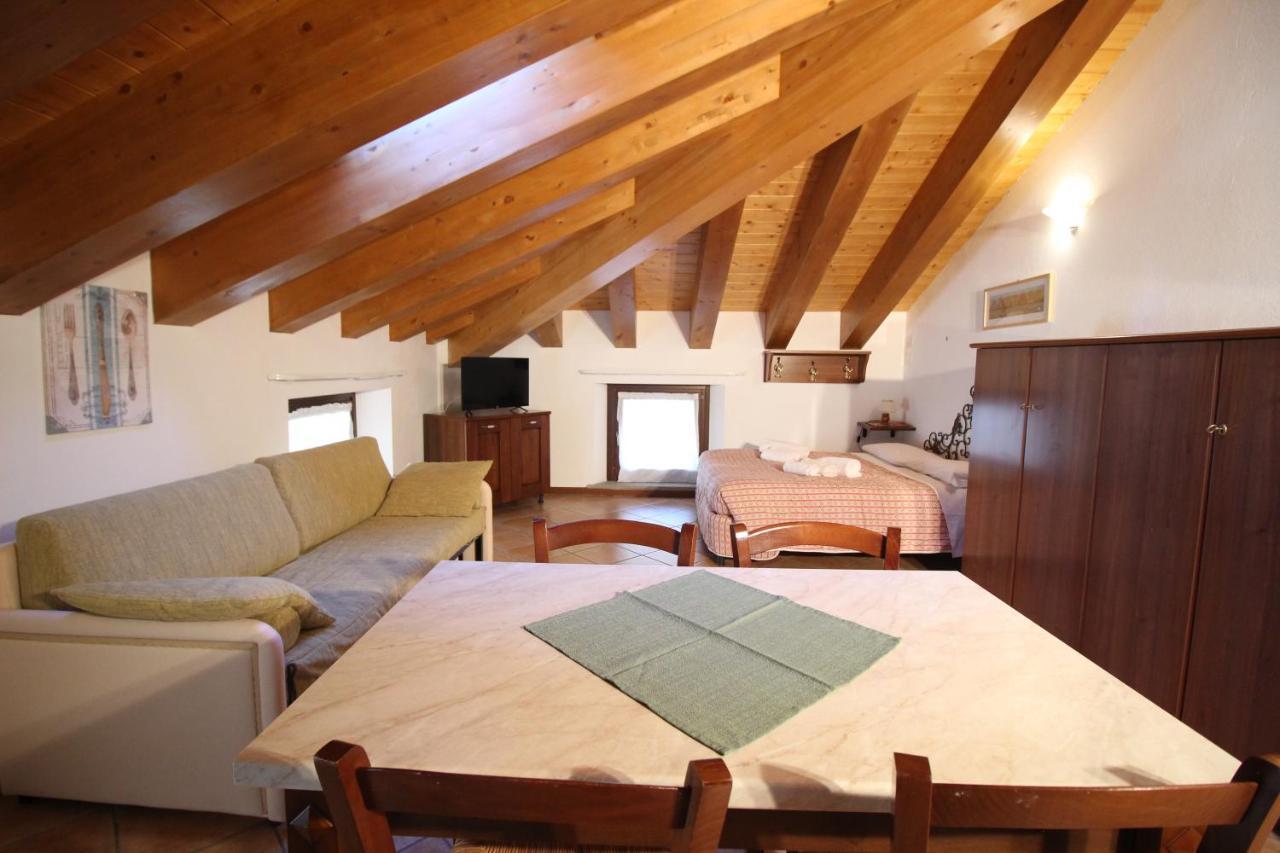 Residence Aquila - Mono Corno Vitello Brusson Bagian luar foto